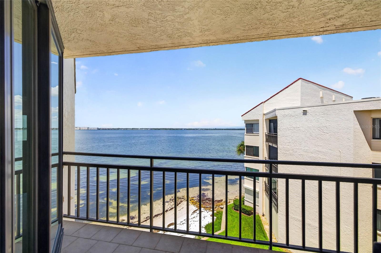 5541 Puerta De Sol Blvd, Saint Petersburg, FL 33715