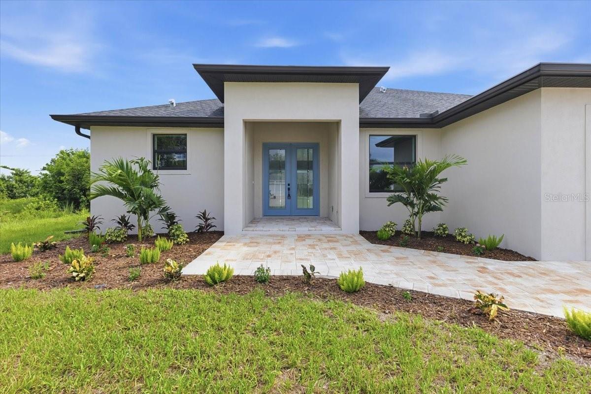 11209 Chalet Ave, Englewood, FL 34224 photo
