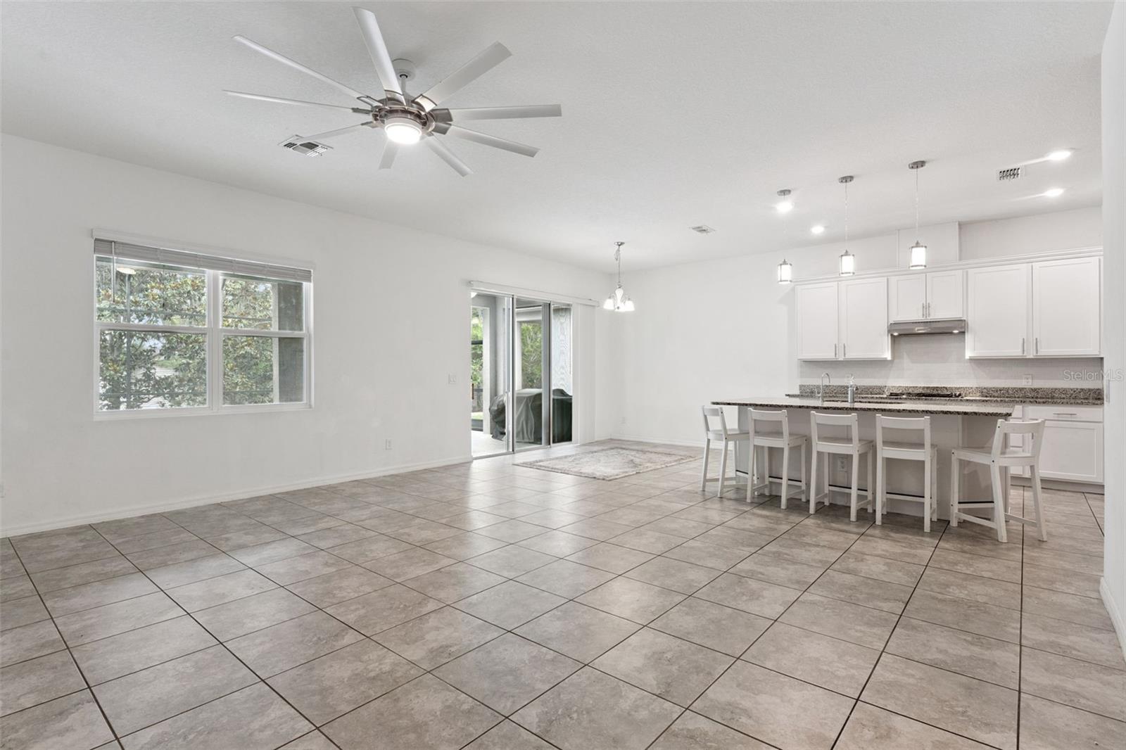 2265 Emerald Spring Dr, Apopka, FL 32712 photo