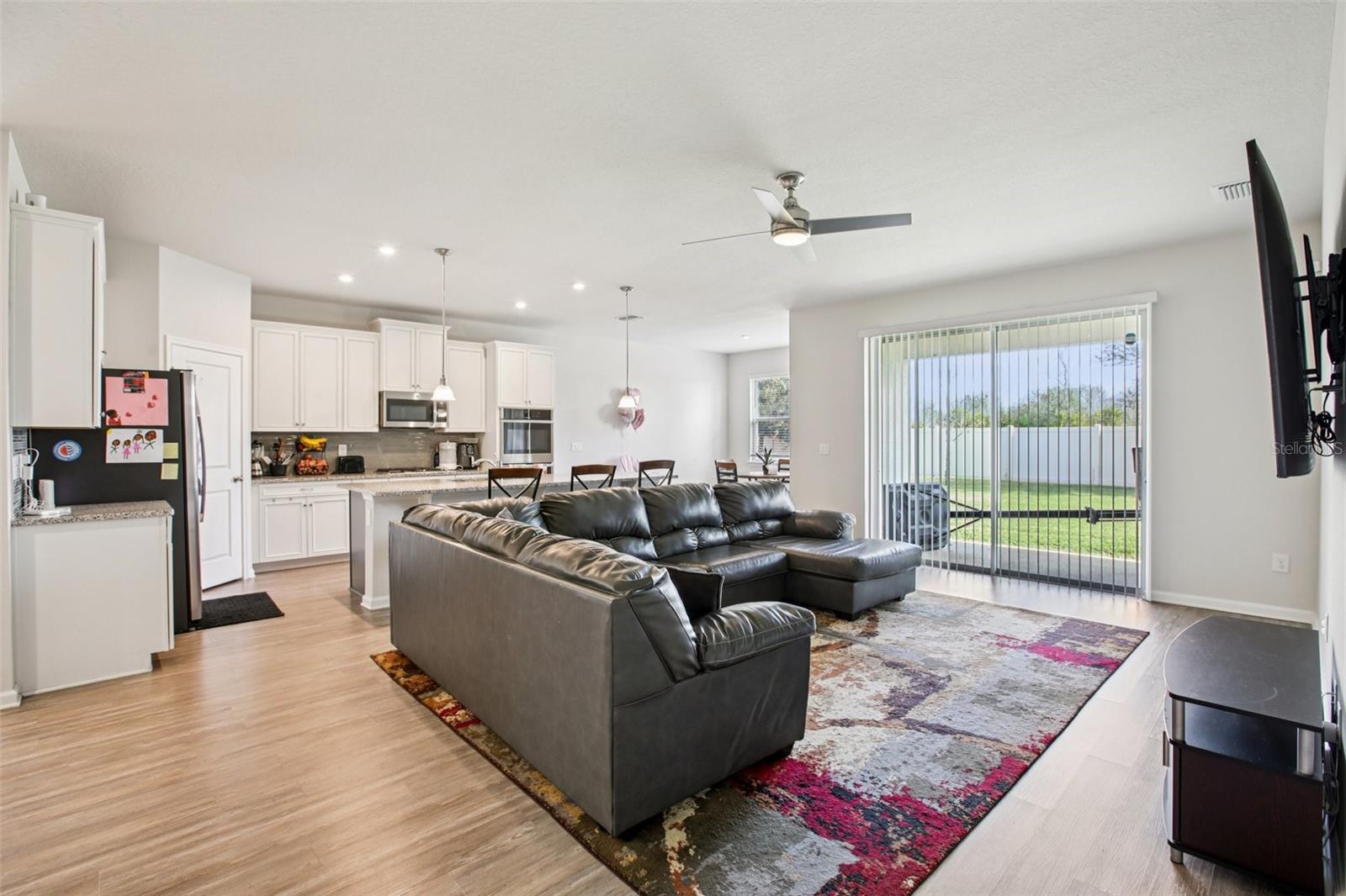 12326 Blue Pacific Dr, Riverview, FL 33579 photo