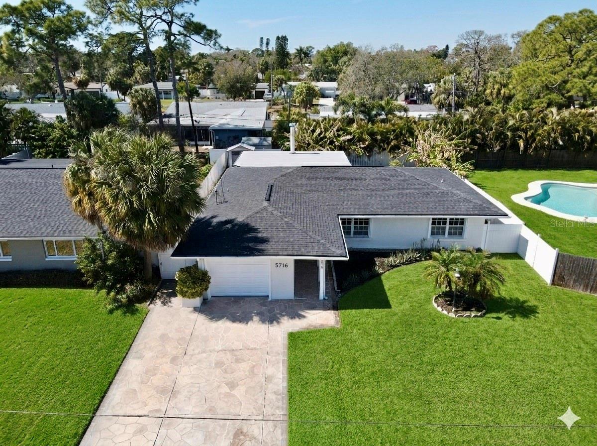 4518 Helena St, Saint Petersburg, FL 33703 photo