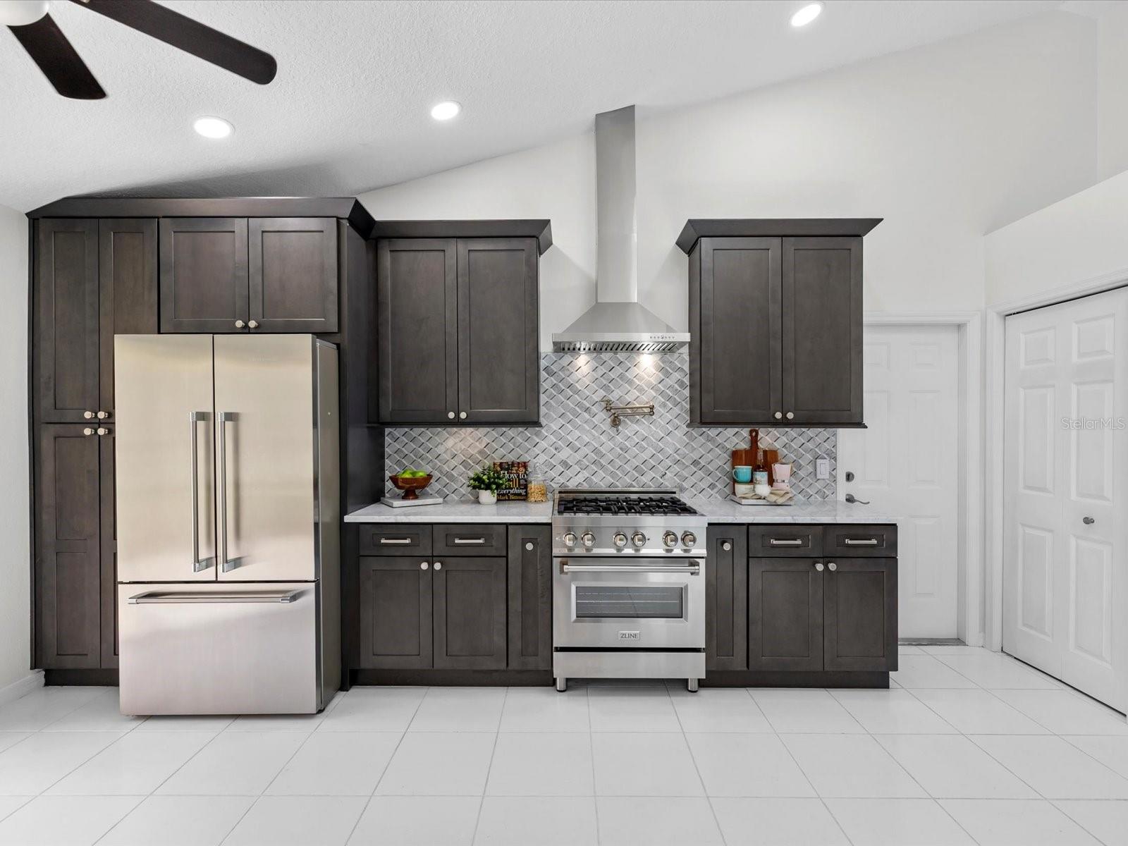 9631 Oakwood Hills Ct, New Port Richey, FL 34655 photo