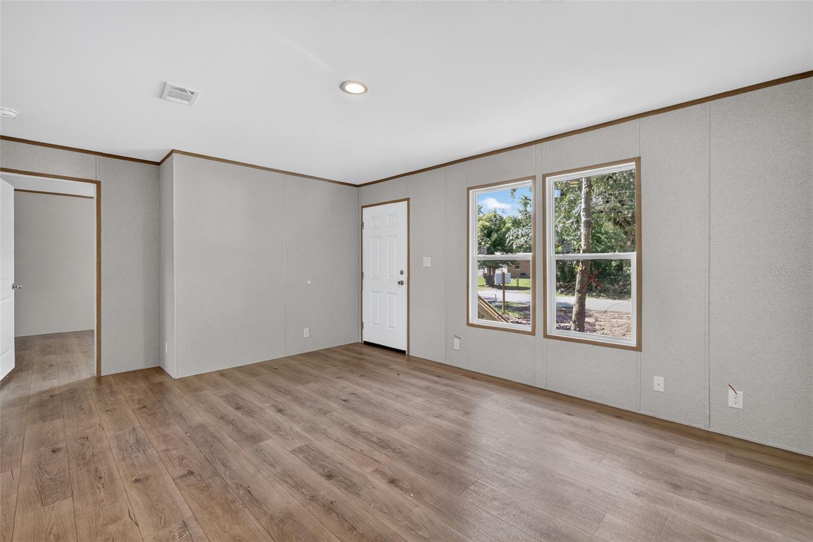 607 Lawrence St, Wildwood, FL 34785 photo