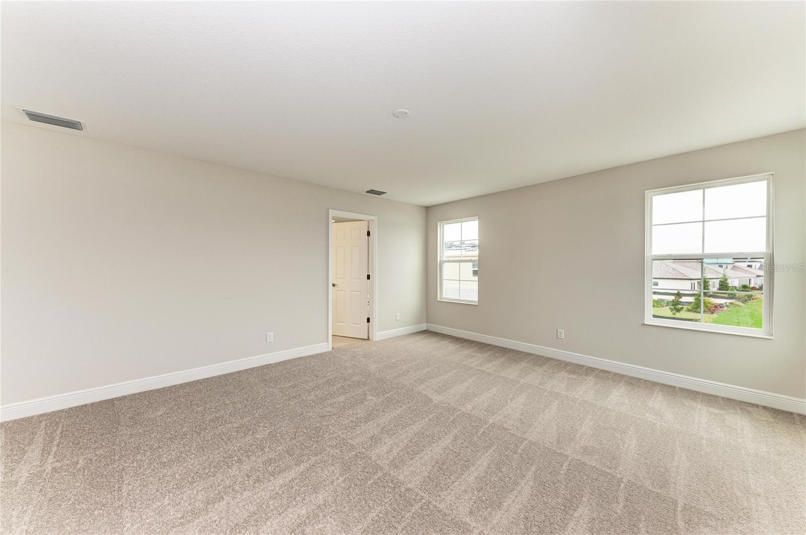 10186 Surrey Rose Dr, San Antonio, FL 33576 photo