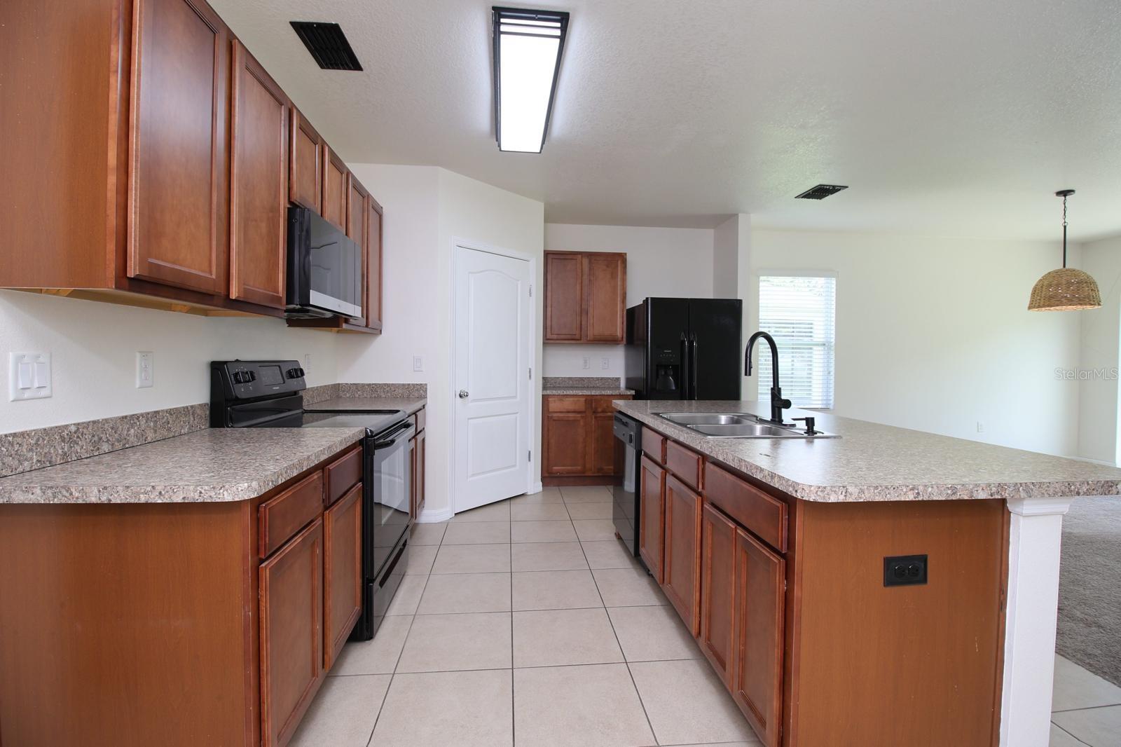 3238 Bayou Bay Dr, Lakeland, FL 33811 photo