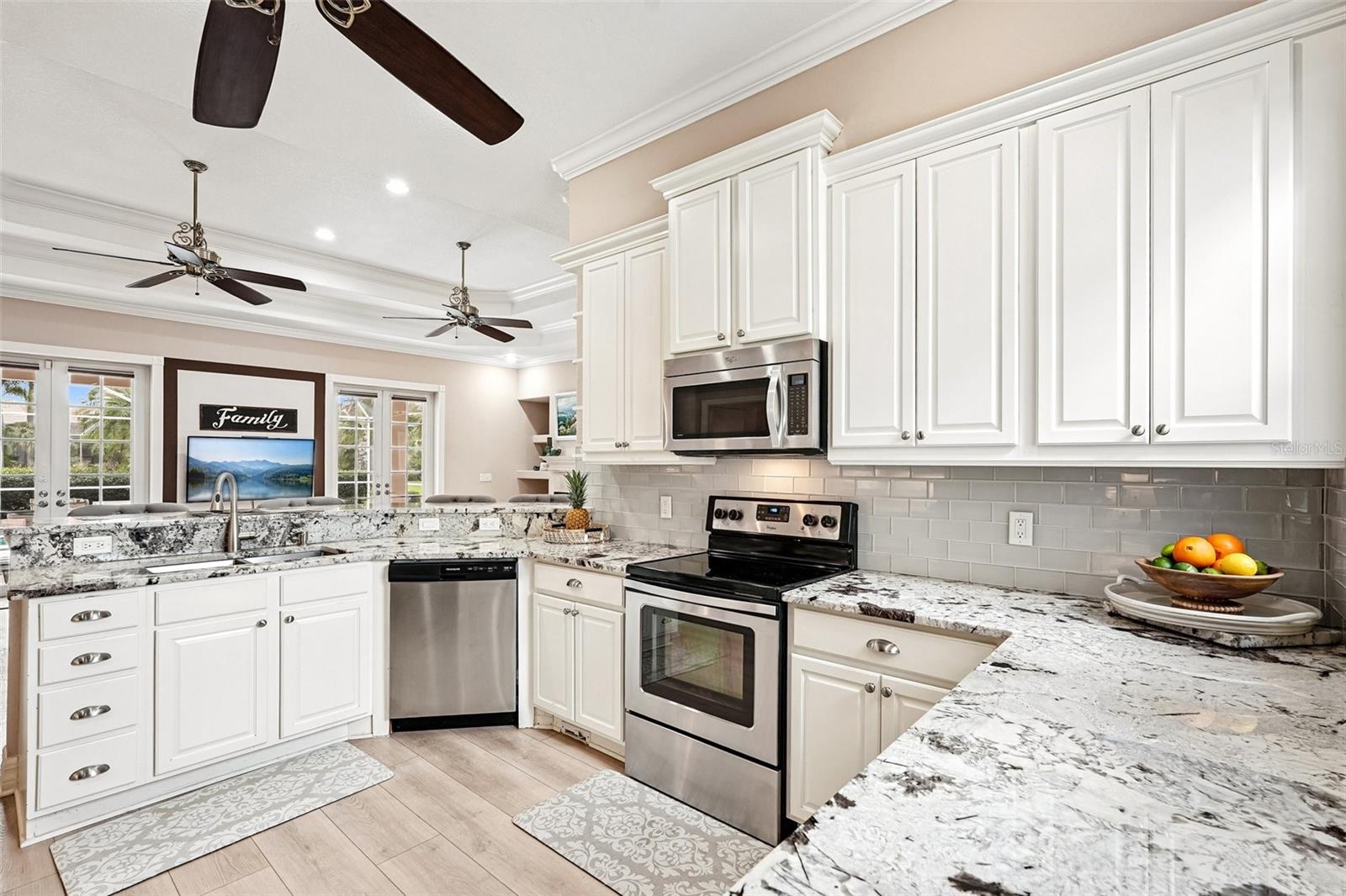 6615 Butlers Crest Dr, Bradenton, FL 34203 photo
