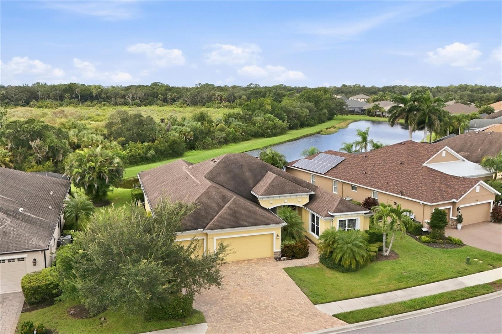 640 Honeyflower Loop, Bradenton, FL 34212 photo