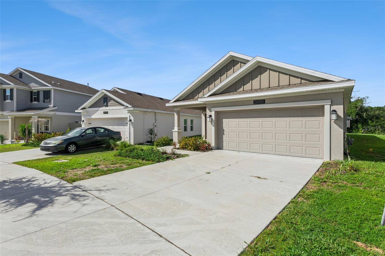 26180 Feathergrass Cir, Leesburg, FL 34748 photo