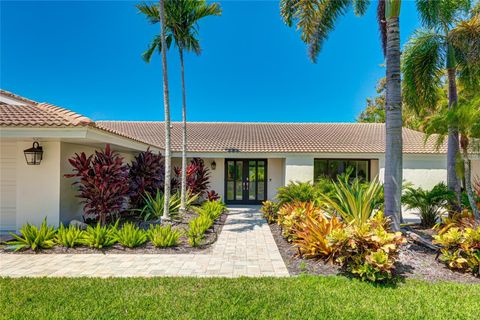 Single Family Residence in SARASOTA FL 526 BIRD KEY DRIVE.jpg