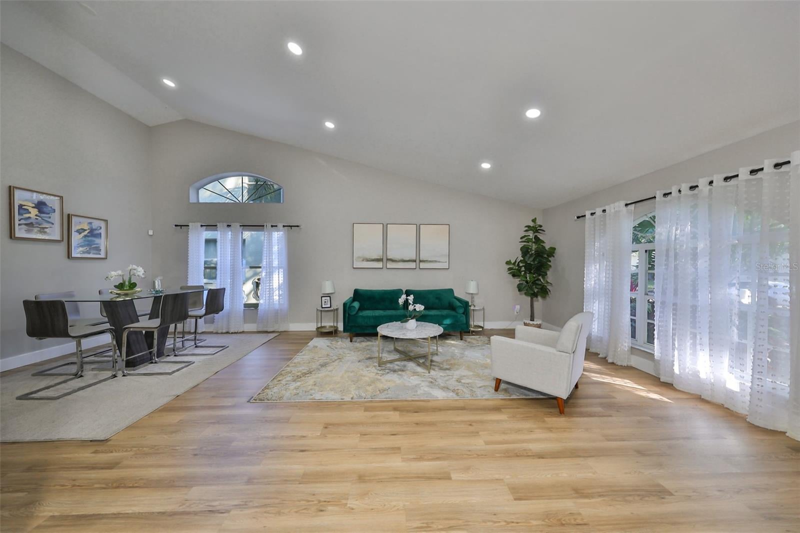 9309 Hampshire Park Dr, Tampa, FL 33647 photo