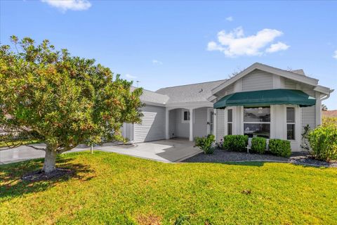 Single Family Residence in THE VILLAGES FL 733 PALMA DRIVE.jpg