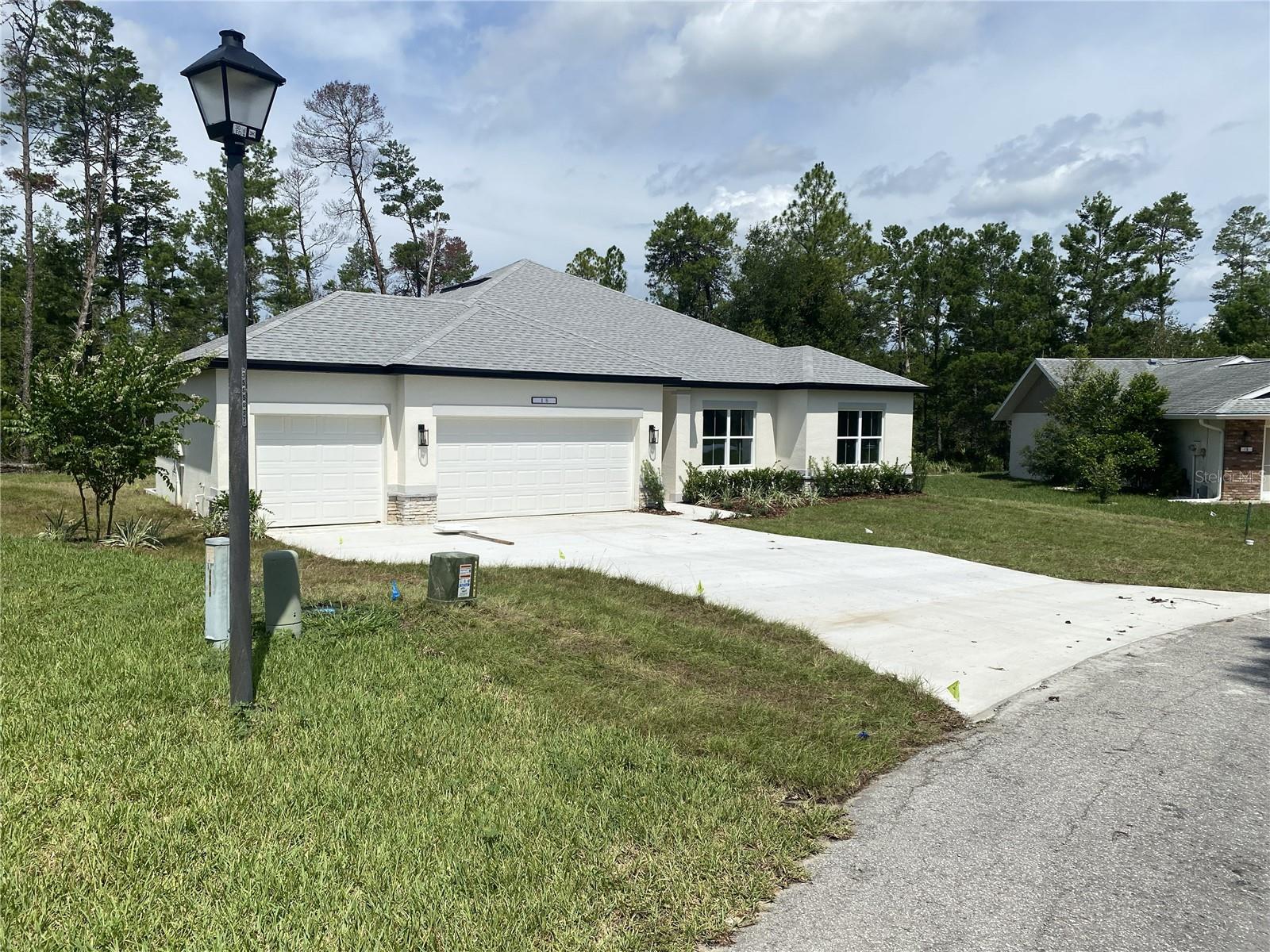 8121 Christopher Ln, Brooksville, FL 34613 photo
