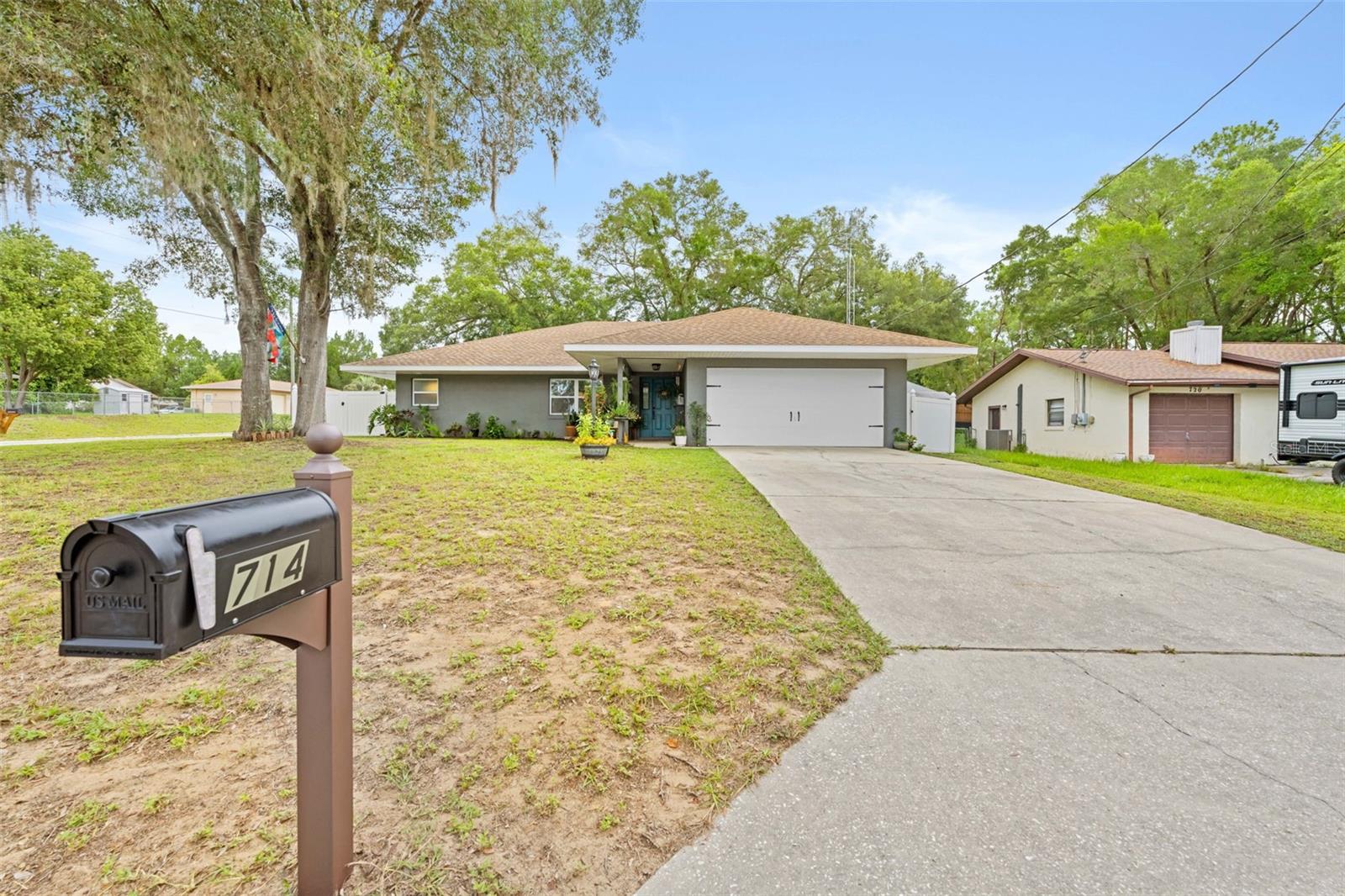 714 Spruce St, Inverness, FL 34452 photo