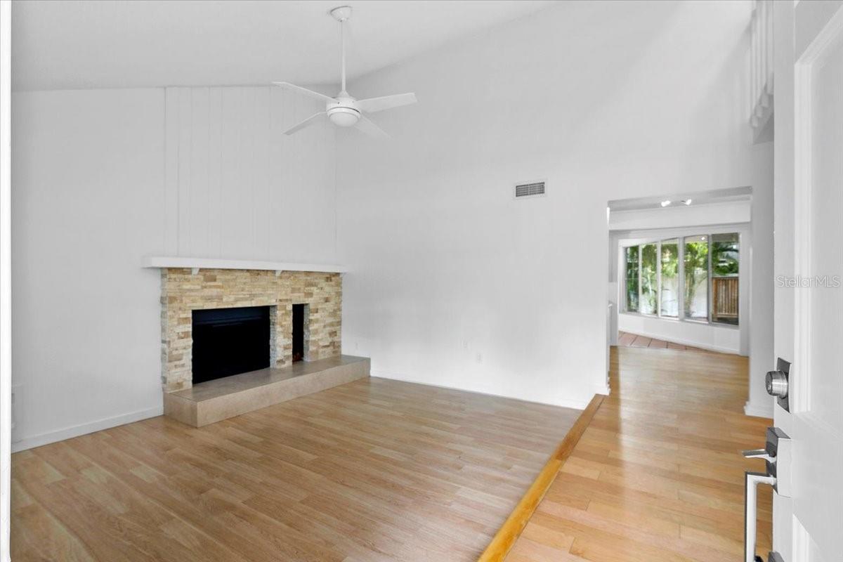 7147 Lago St, Sarasota, FL 34241 photo