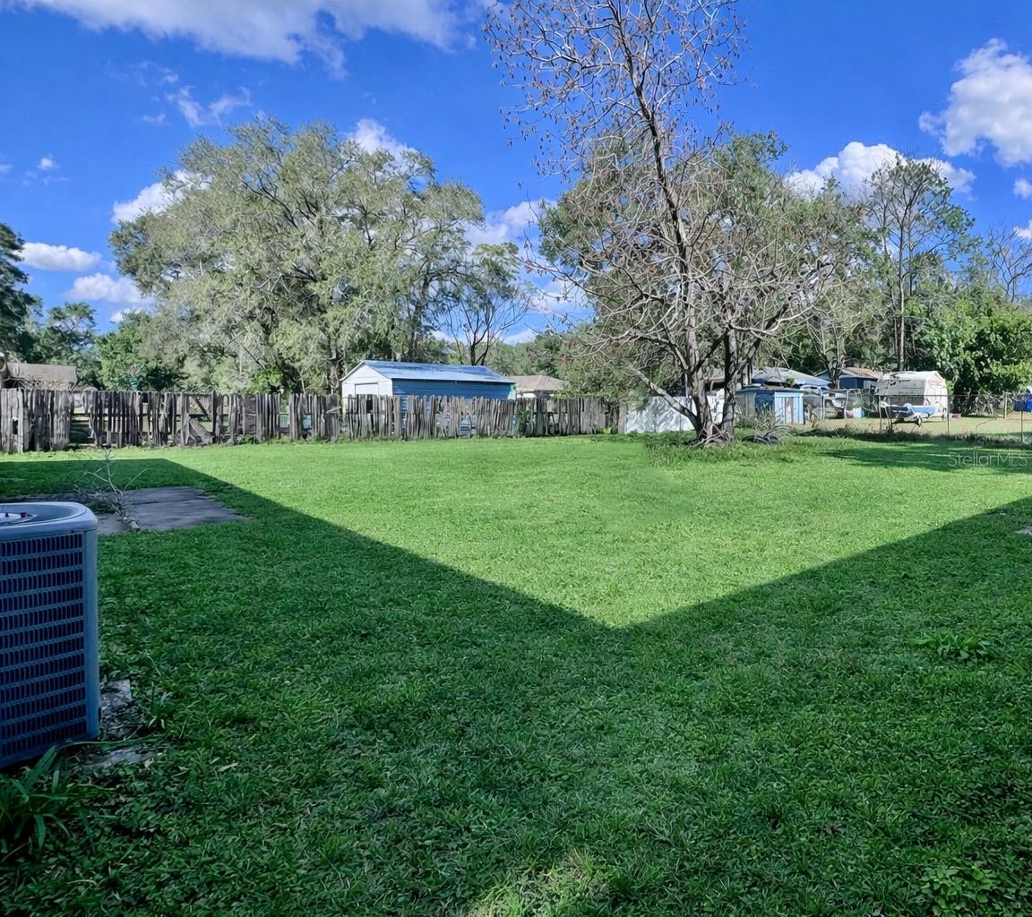 27319 Dale Ave, Brooksville, FL 34602 photo