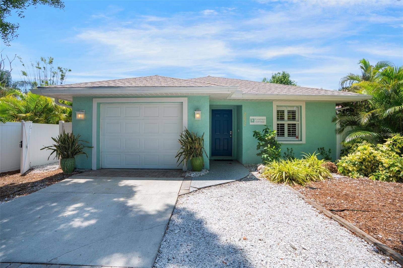 2051 Roselawn St, Sarasota, FL 34231 photo