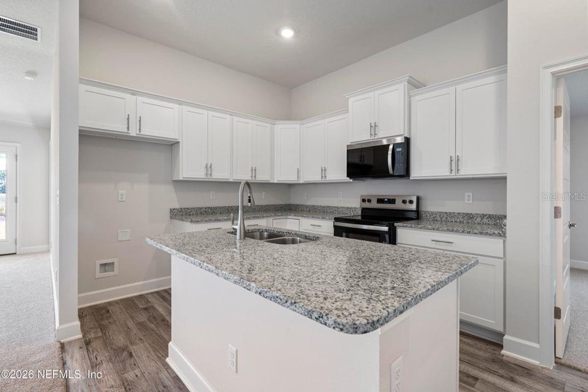 16 Beaverdam Ln, Palm Coast, FL 32137 photo