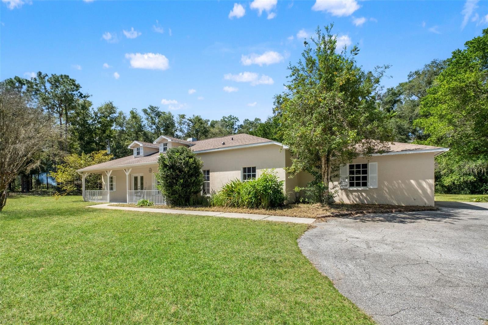 10890 S Turner Ave, Floral City, FL 34436 photo