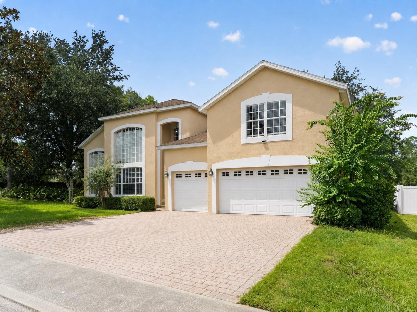 2100 Laurel Blossom Cir, Ocoee, FL 34761
