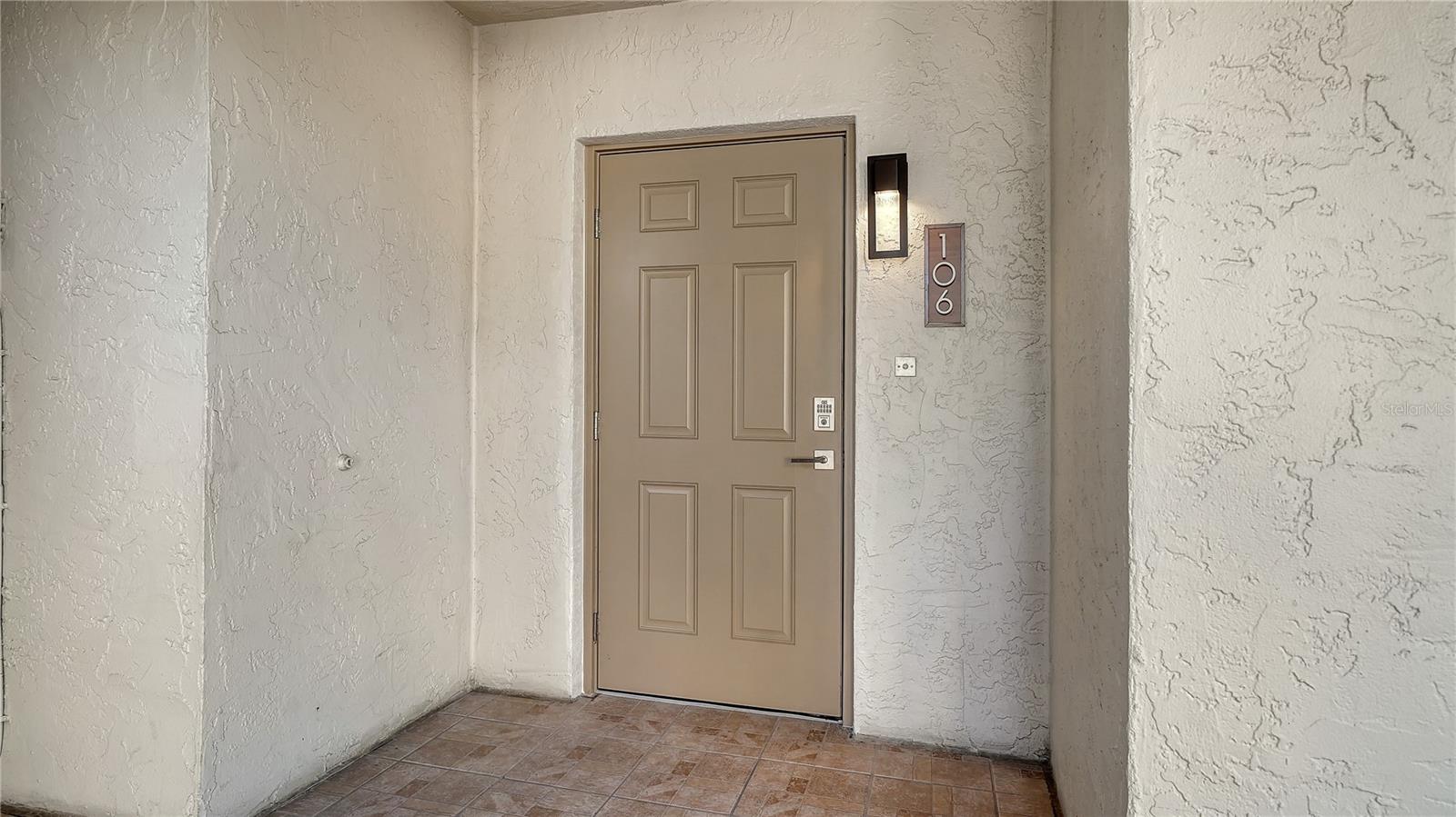 4835 Gulf Of Mexico Dr #106, Longboat Key, FL 34228 photo