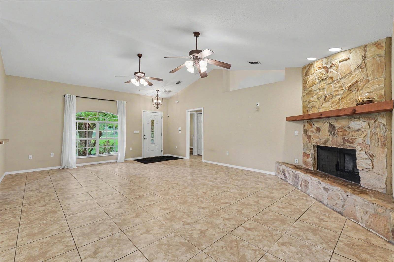 4618 Reola Rd, Dover, FL 33527 photo