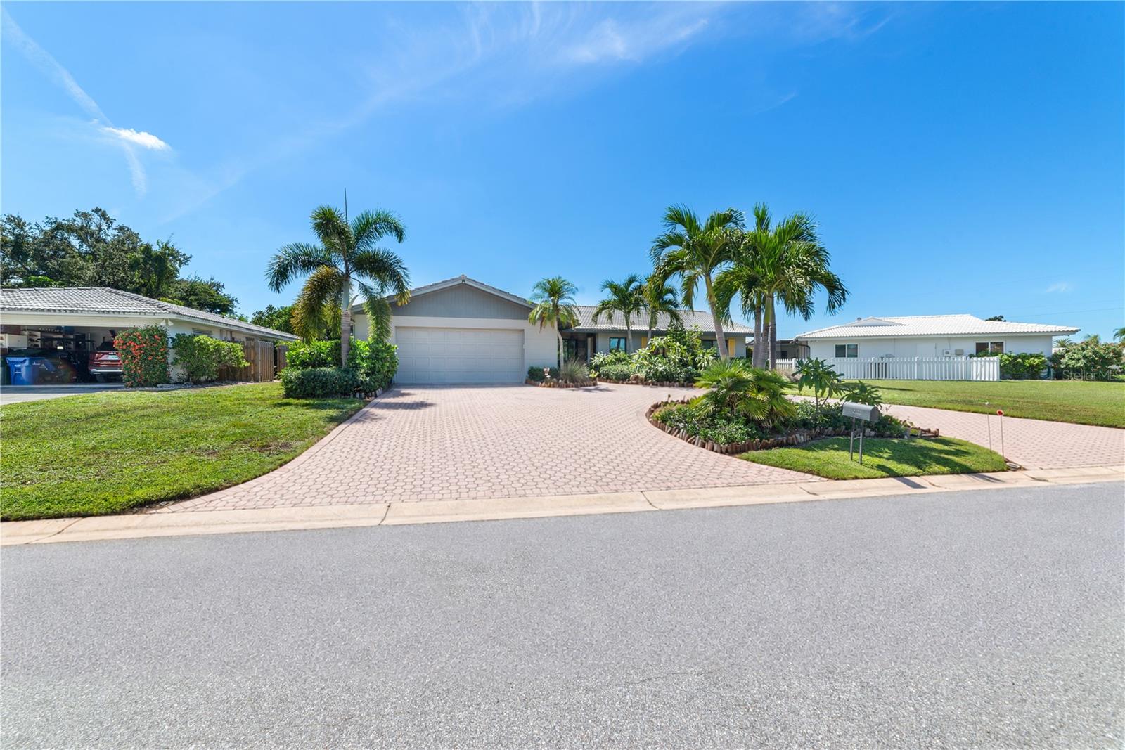 3377 Spring Mill Cir, Sarasota, FL 34239 photo