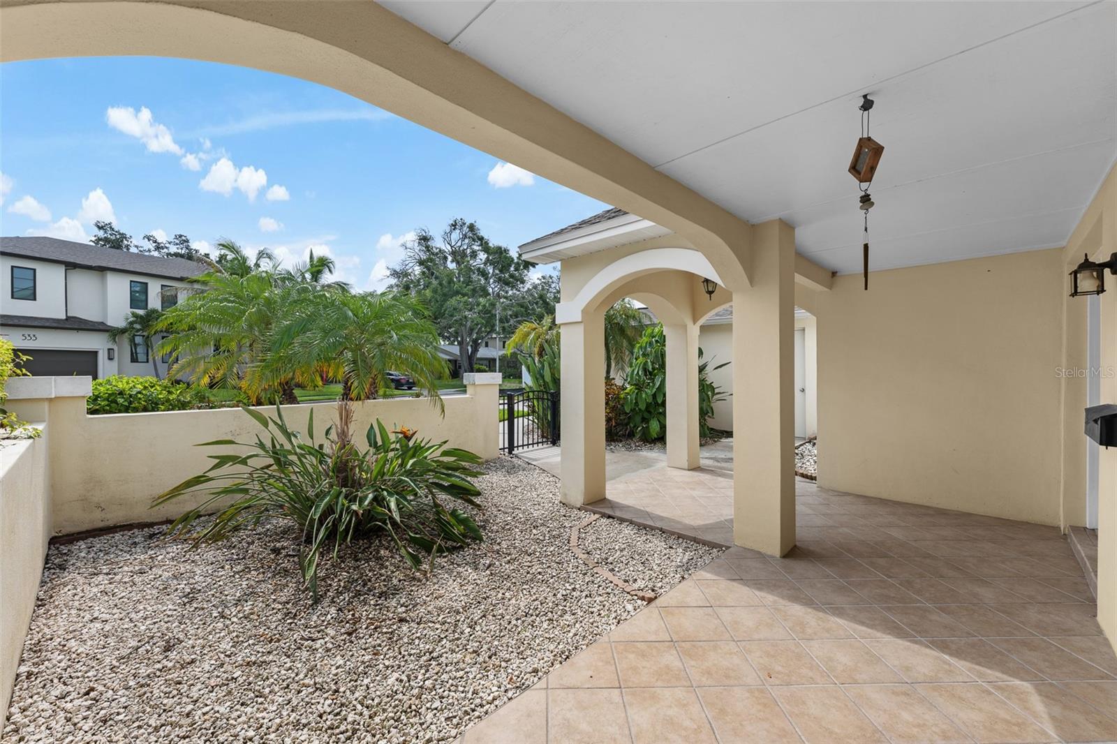 528 Lucerne Ave, Tampa, FL 33606 photo