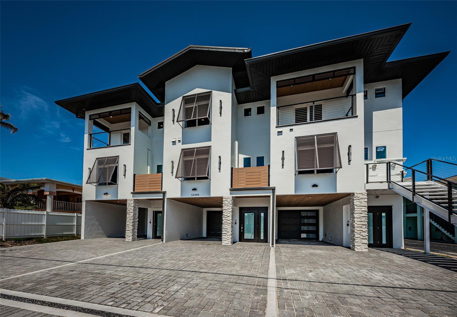 12305 3 St #2, Treasure Island, FL 33706 photo