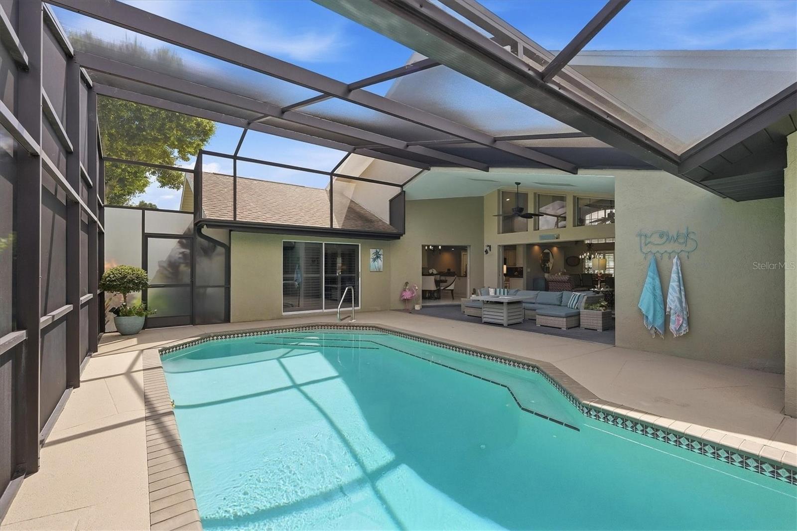 450 Lake Of The Woods Dr, Venice, FL 34293 photo