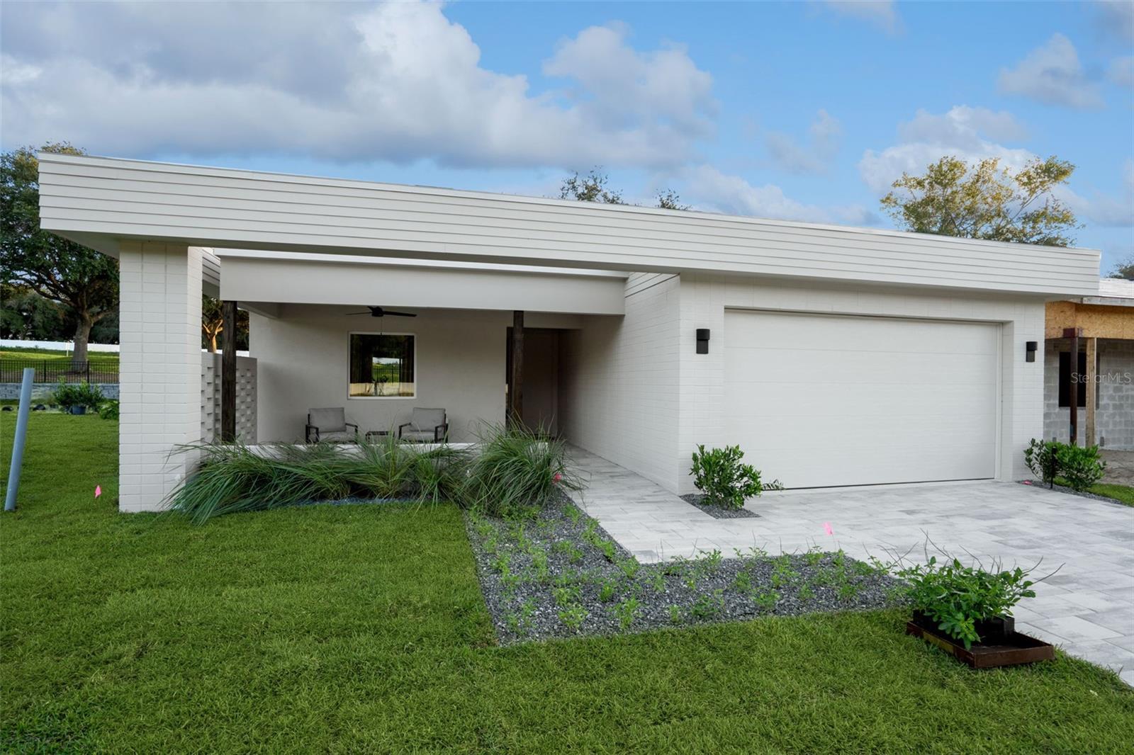 450 Skyfield Ct, Lady Lake, FL 32159