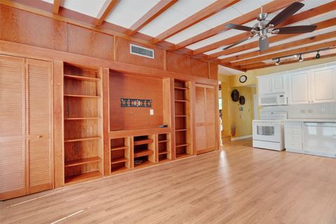 Single Family Residence in LAKELAND FL 941 AVON AVENUE 10.jpg