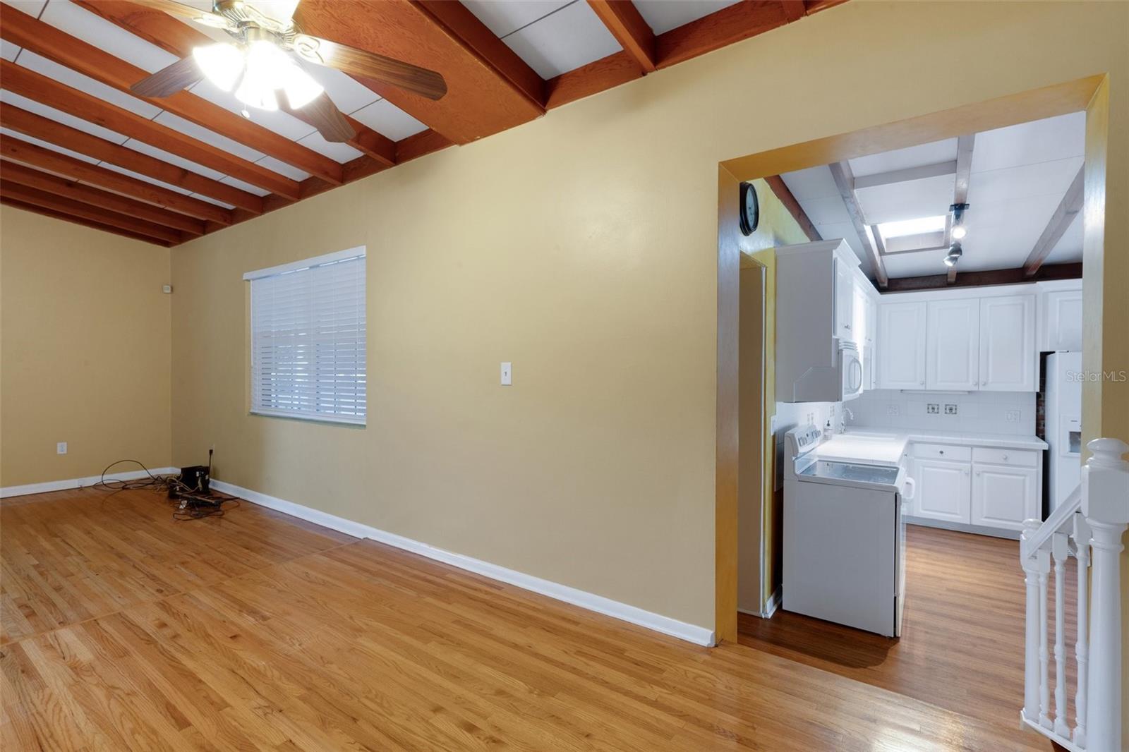 Single Family Residence in LAKELAND FL 941 AVON AVENUE 6.jpg