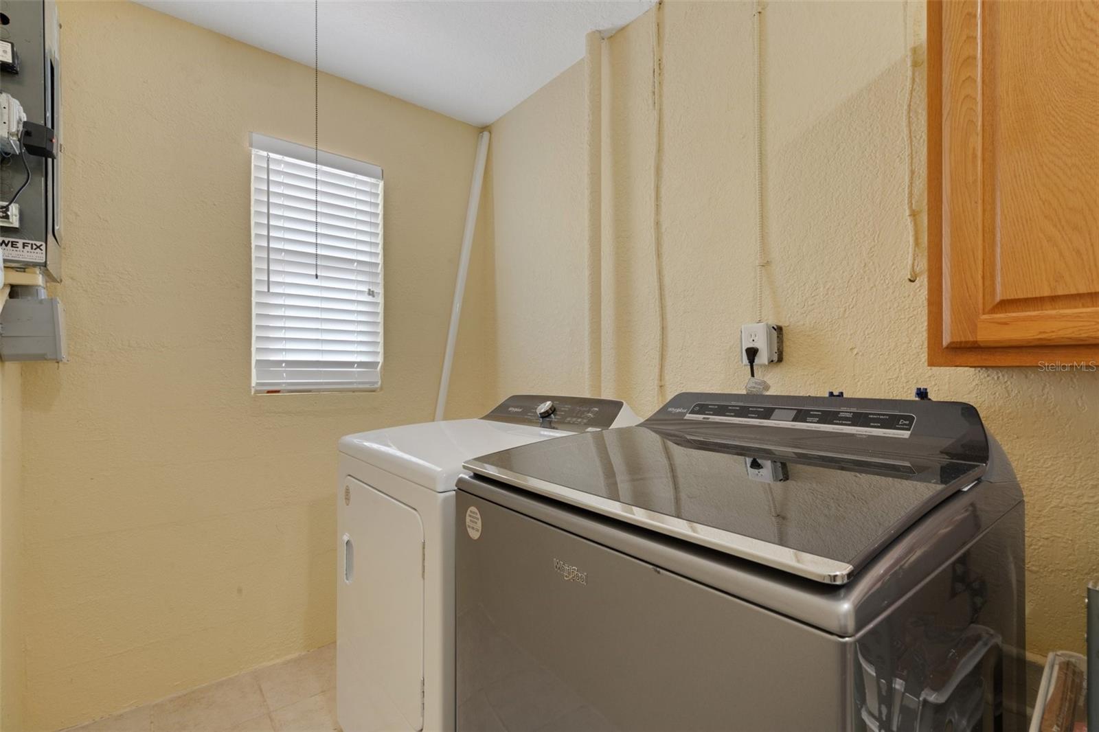 Single Family Residence in LAKELAND FL 941 AVON AVENUE 23.jpg