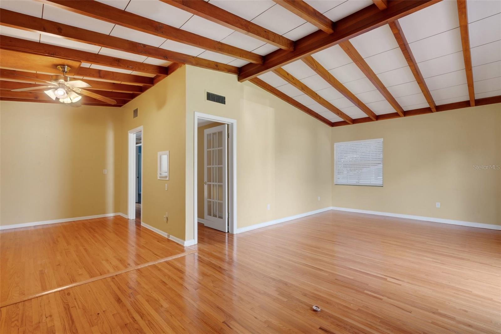 Single Family Residence in LAKELAND FL 941 AVON AVENUE 3.jpg