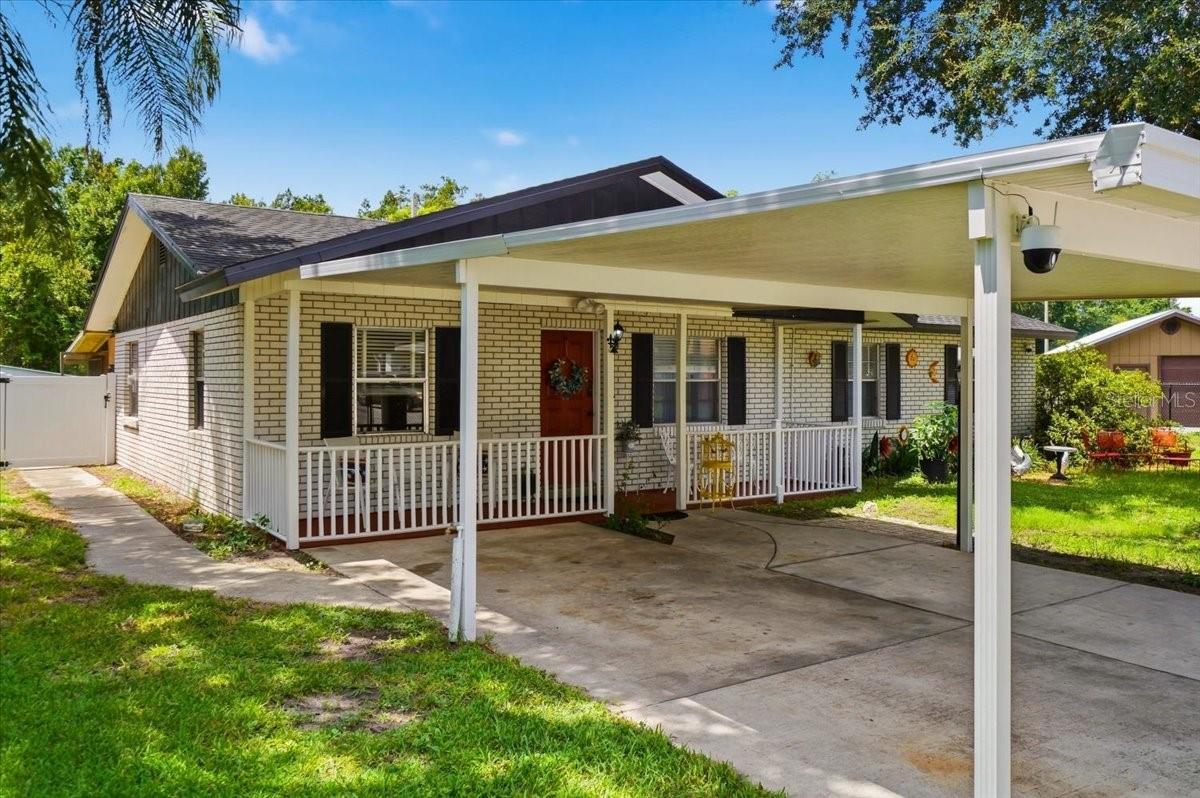 156 Manseau Dr, Winter Haven, FL 33880