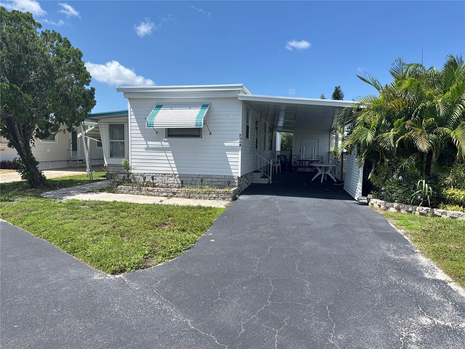 7164 Mount Georgetown Dr, Saint Petersburg, FL 33702