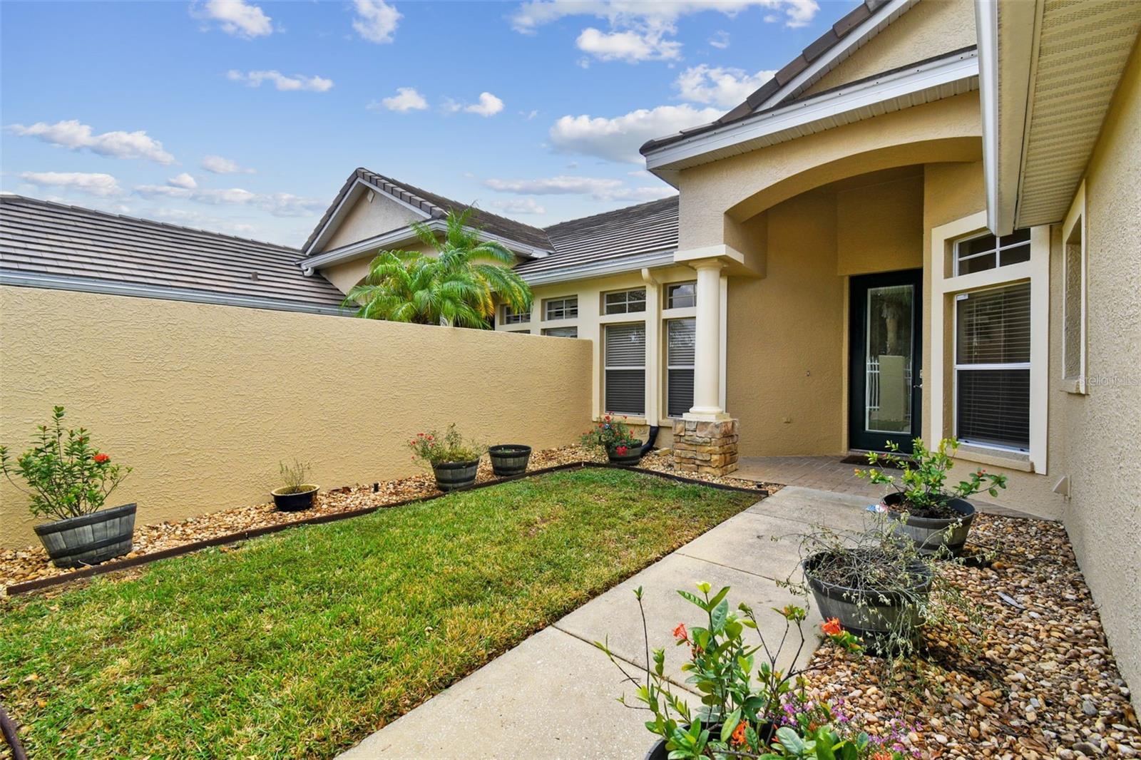 Townhouse in DADE CITY FL 13141 PALMILLA CIRCLE 10.jpg