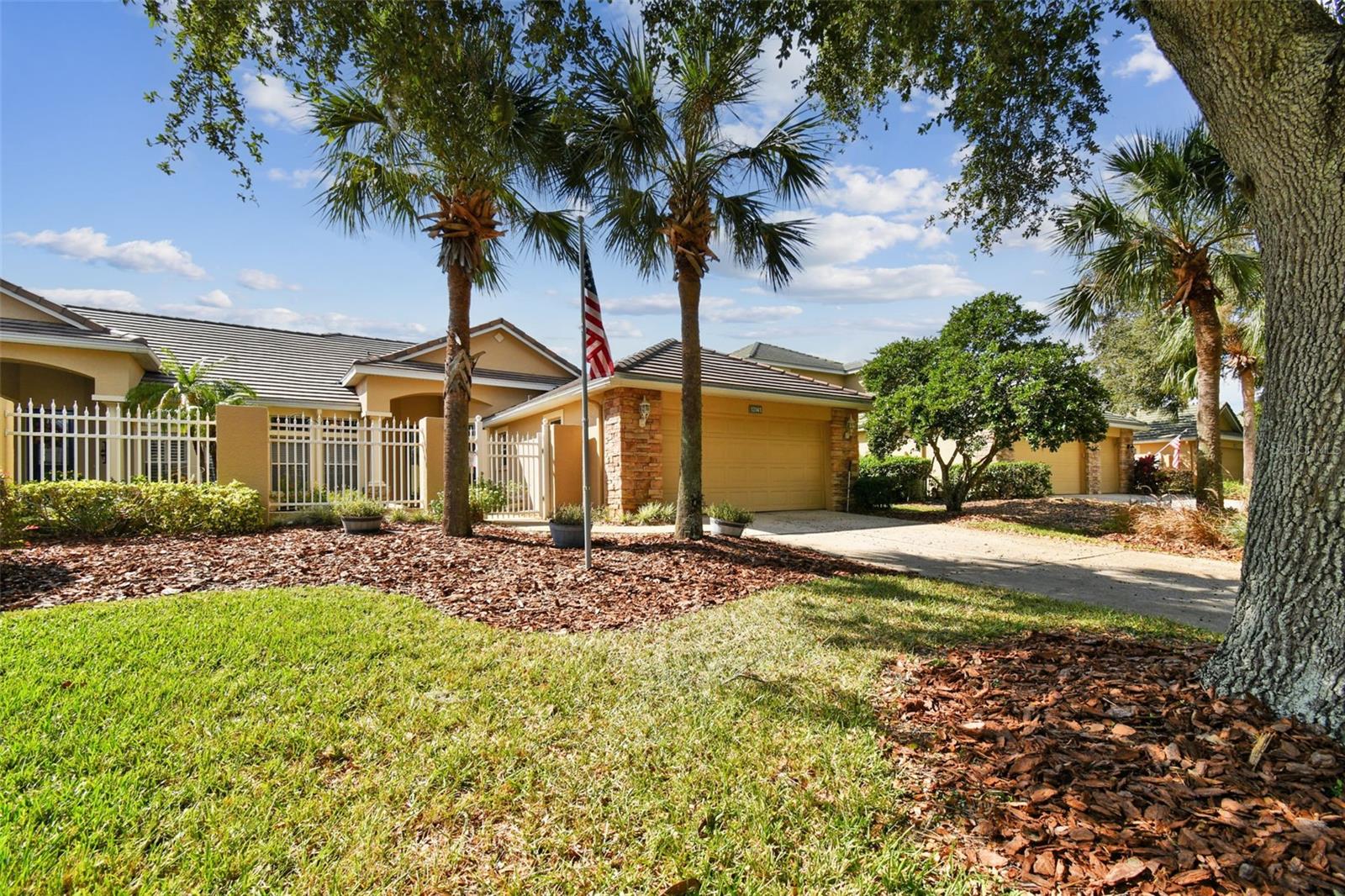 Townhouse in DADE CITY FL 13141 PALMILLA CIRCLE 5.jpg