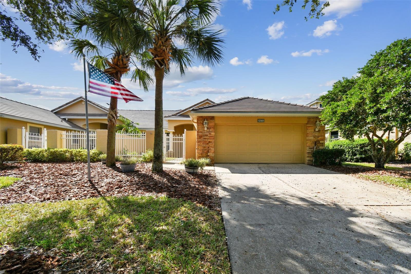 Townhouse in DADE CITY FL 13141 PALMILLA CIRCLE 2.jpg