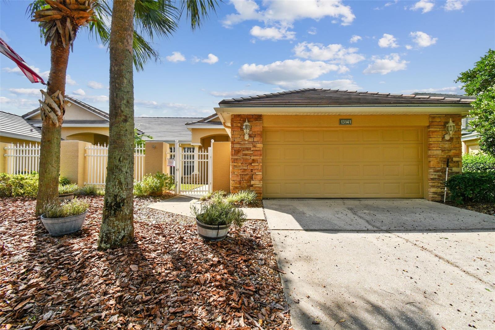 Townhouse in DADE CITY FL 13141 PALMILLA CIRCLE 1.jpg