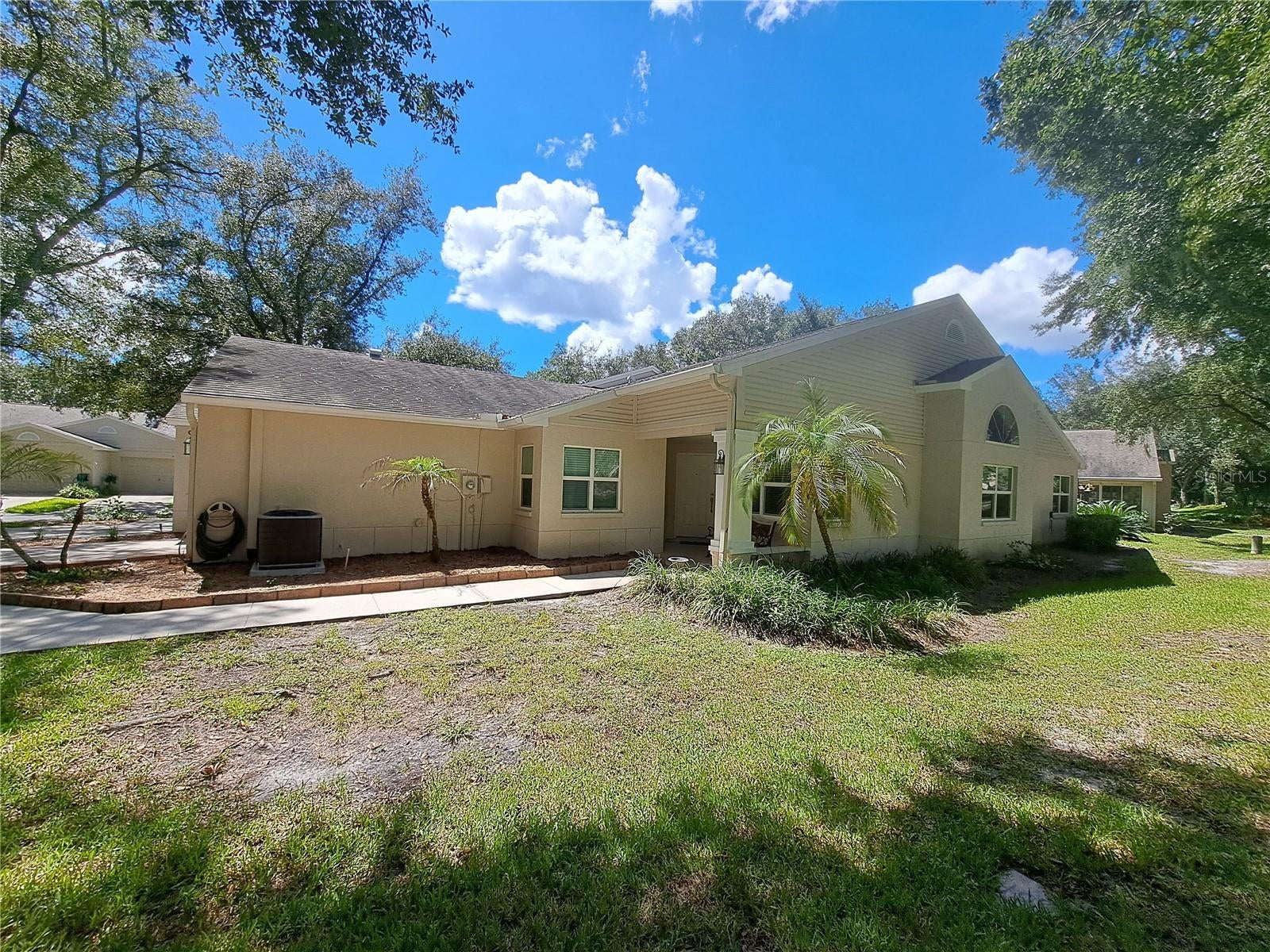 5316 Lochmead Terrace, Zephyrhills, FL 33541 photo