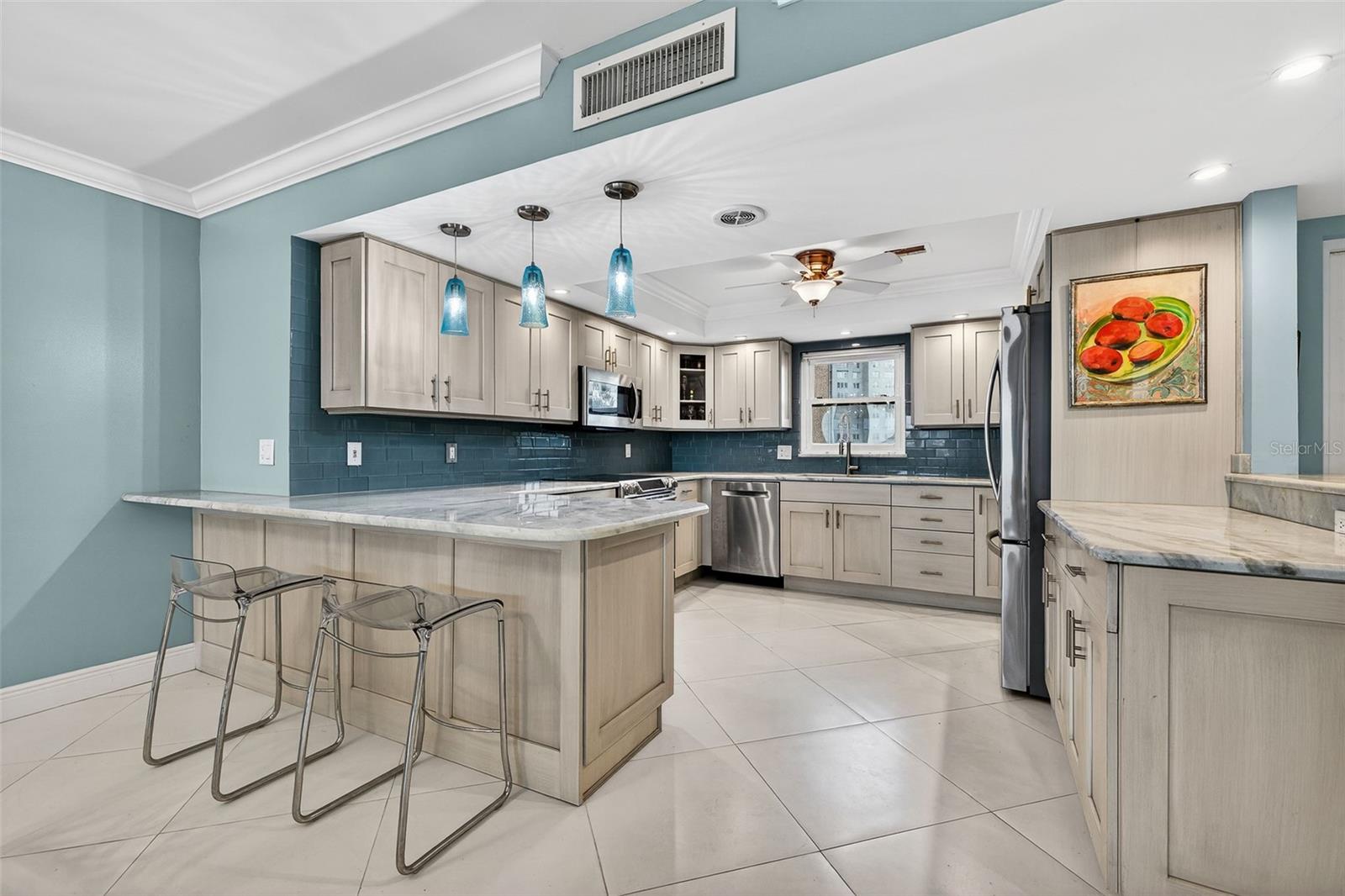 5130 Brittany Dr #201, Saint Petersburg, FL 33715 photo