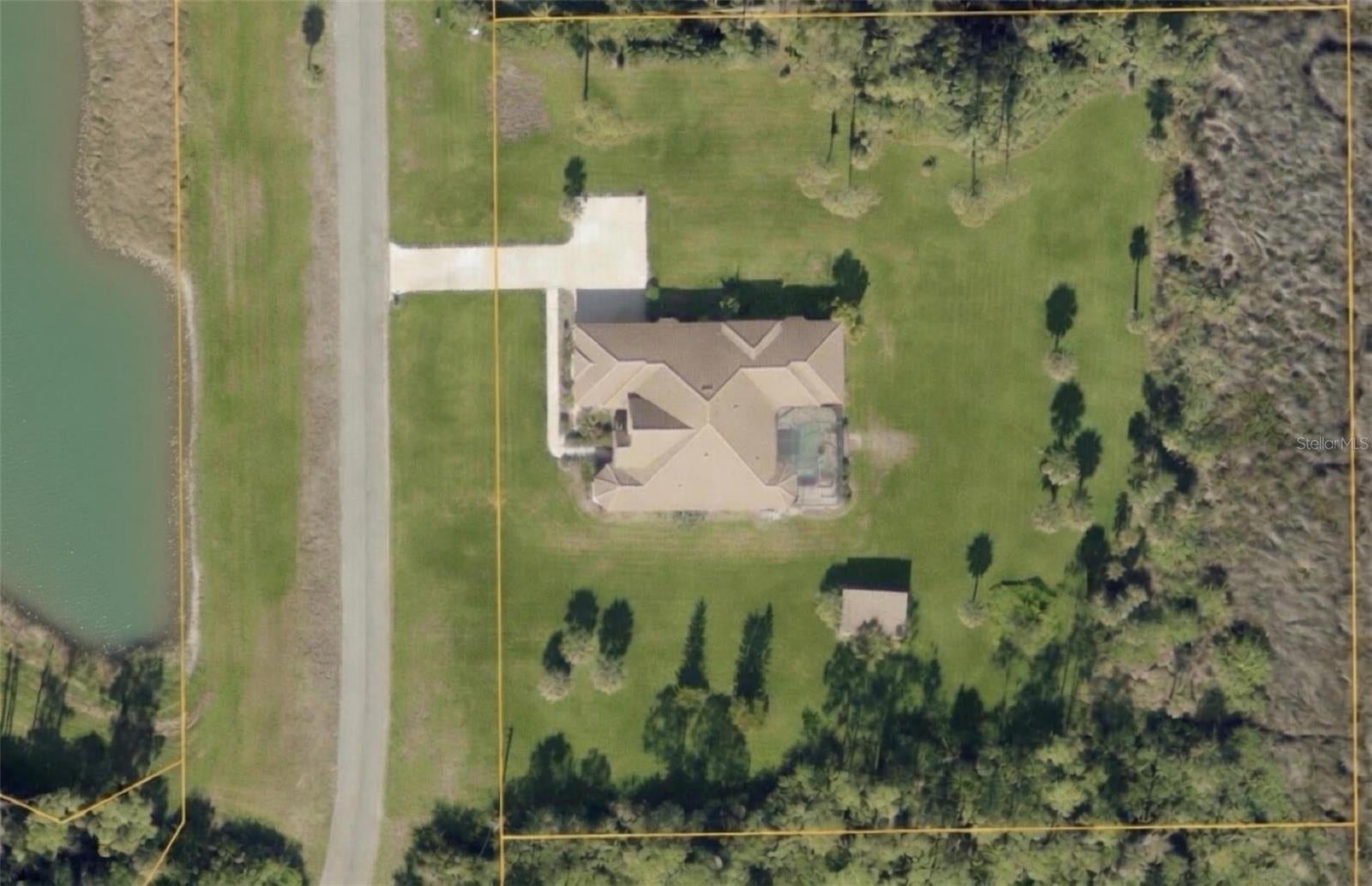 9110 Deer Ct, Venice, FL 34293 photo