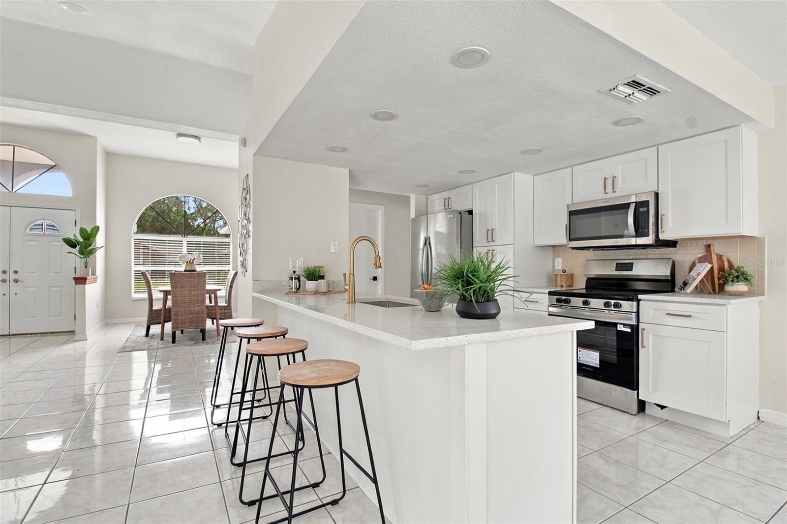 9719 Lomalinda Ct, New Port Richey, FL 34655 photo
