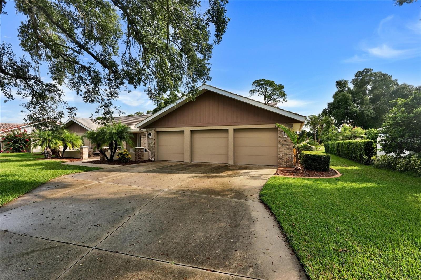 7913 Broadmoor Pines Blvd, Sarasota, FL 34243 photo