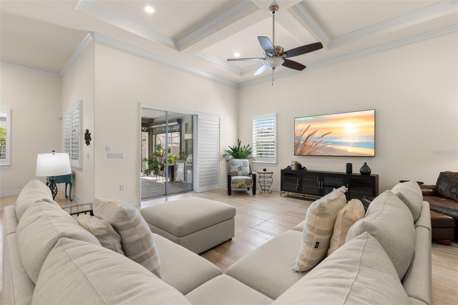1528 Forest Glen Ct, Palm Harbor, FL 34683 photo