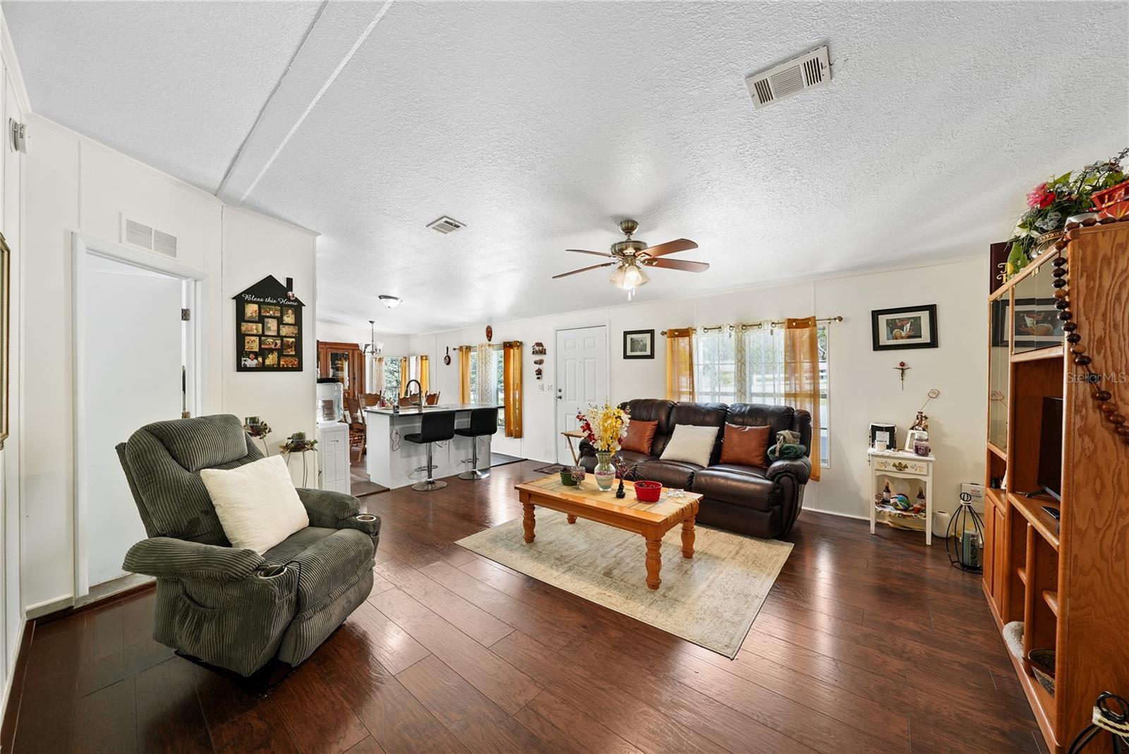 9918 Osceola Dr, Weeki Wachee, FL 34613 photo