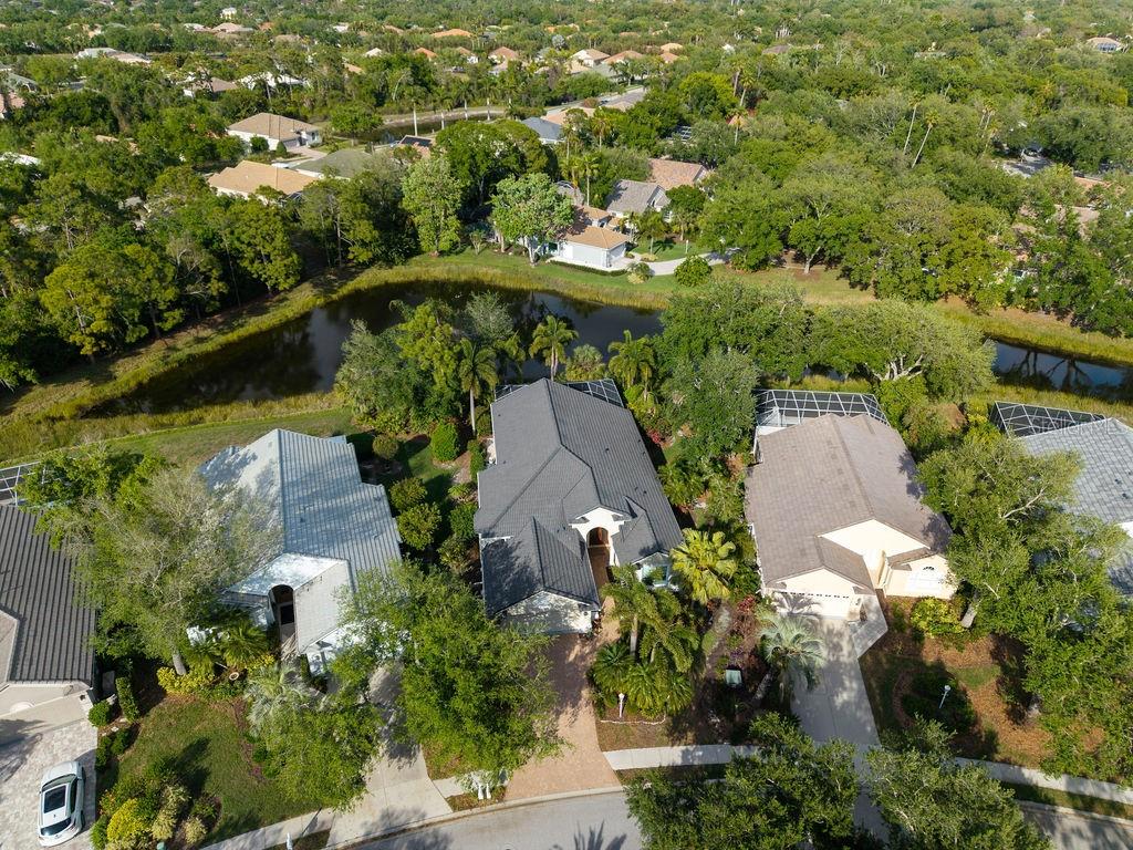 7117 Victoria Cir, University Park, FL 34201