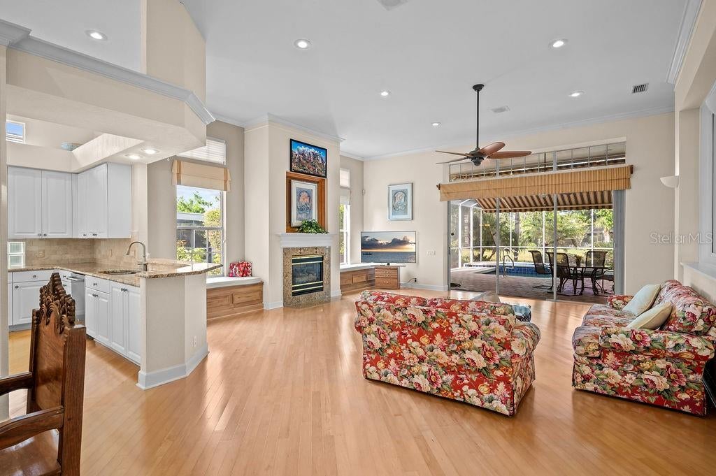 7117 Victoria Cir, University Park, FL 34201 photo