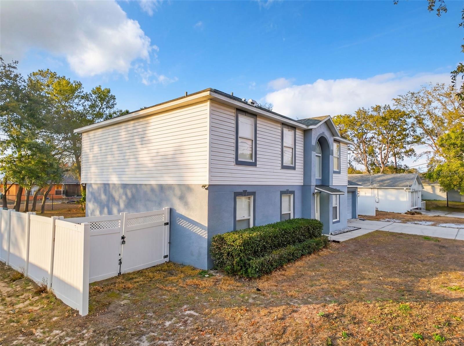 3181 Deltona Blvd, Spring Hill, FL 34606 photo